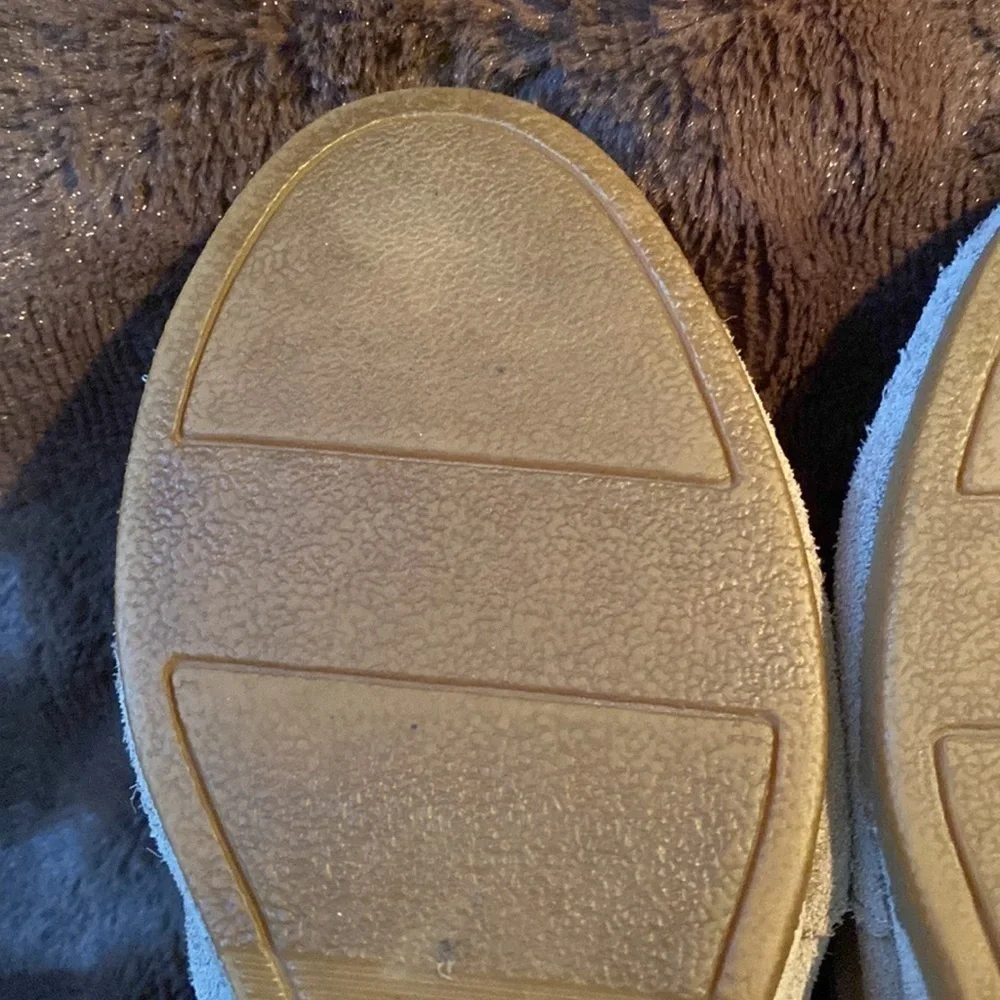TOMS Suede Wedge Bootie Sz 6.5